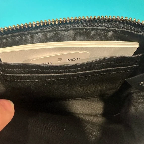 NWT COACH SINGLE CORNER ZIP WRISTLET MILK/BLACK LEGACY JACQUARD 13311 - Picture 14 of 15